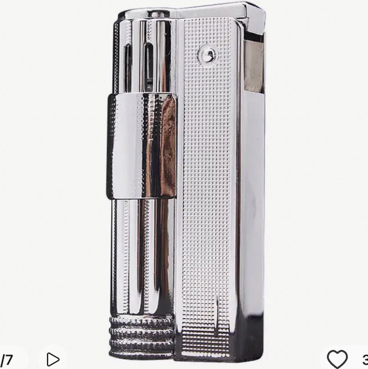 Merkloos Aansteker Metaal In De Kleur Silver Op Benzine