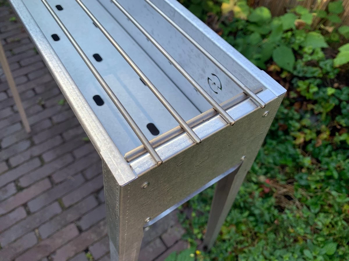 Spiedini Saté-bbq Bali 80 - Saté Houtskoolbarbecue Met Horizontaal Rooster - 80 Cm Lang, 11 Cm Breed - Materiaal: Gealuminiseerd Ijzer - Afbeelding 5