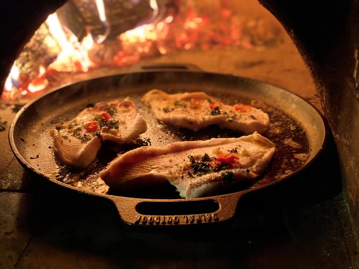 Valhal Outdoor Skillet / Plancha / Koekenpan - Gietijzer - Diameter 35cm, Twee Handvatten, VH35F - Afbeelding 14