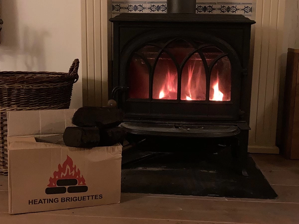 Merkloos Turfbriketten - Turfblokken- Turf - 1x14 Stuks - Haardhout - Kachel - Openhaard - 14 Kg - Afbeelding 3